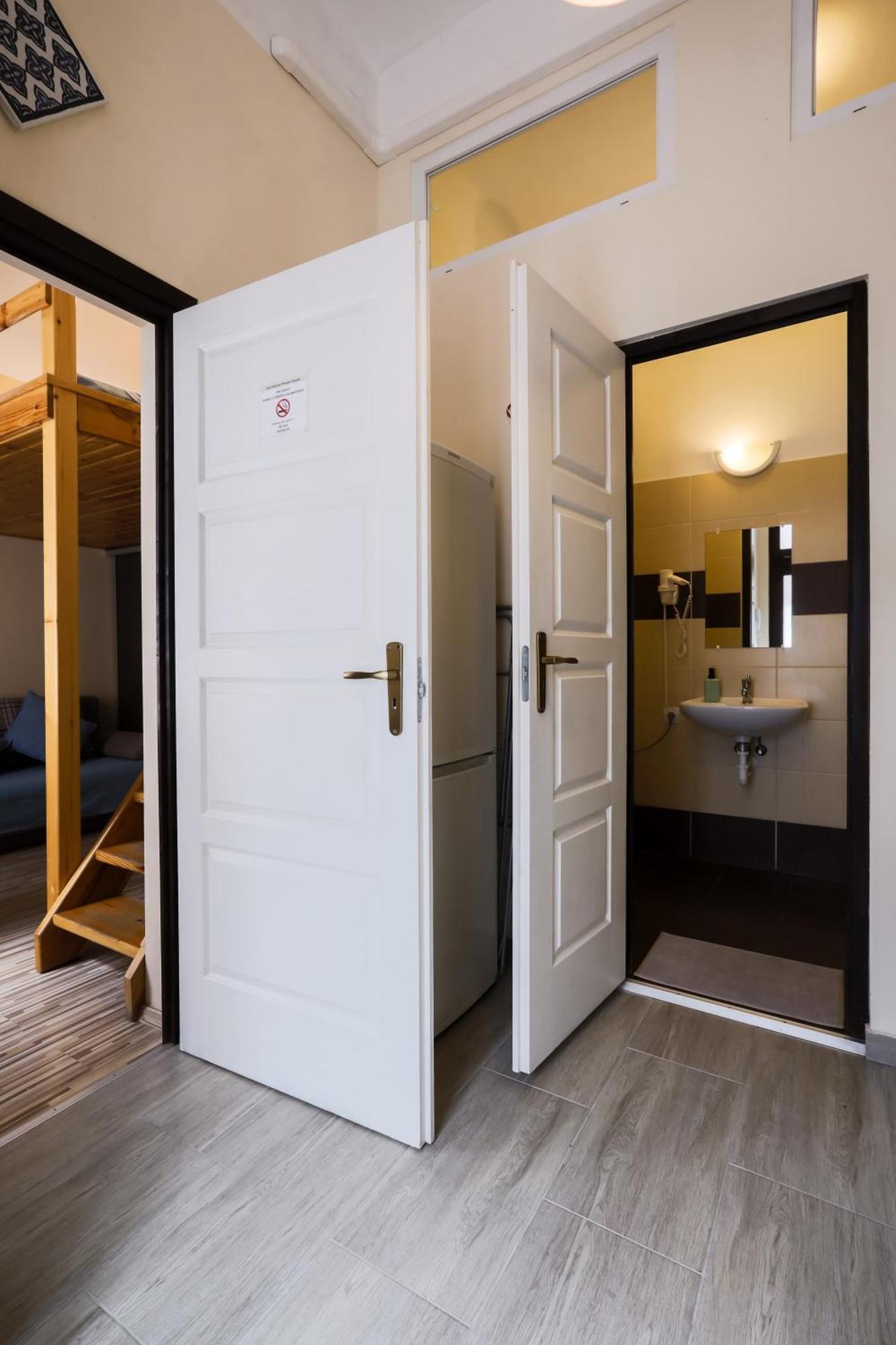 East Station Apartments ブダペスト エクステリア 写真